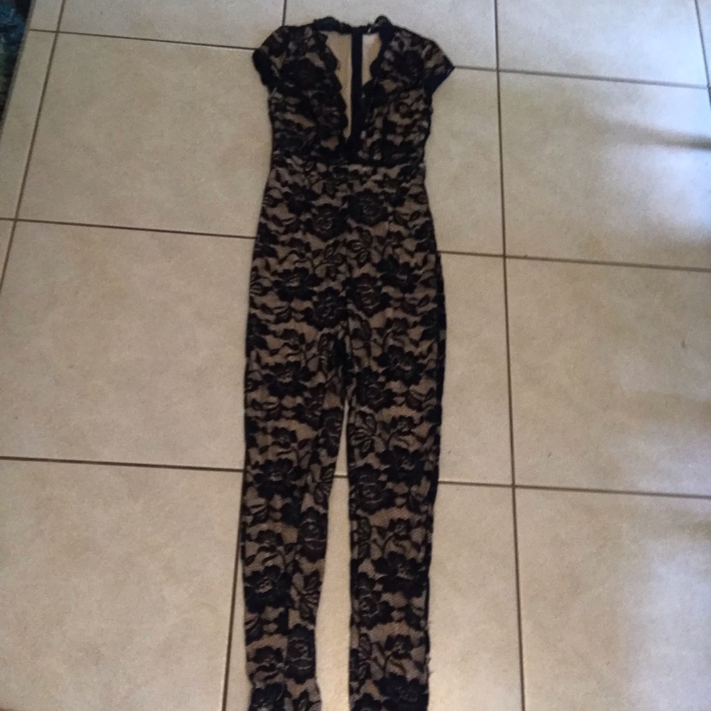 Floral lace design jumpsuit